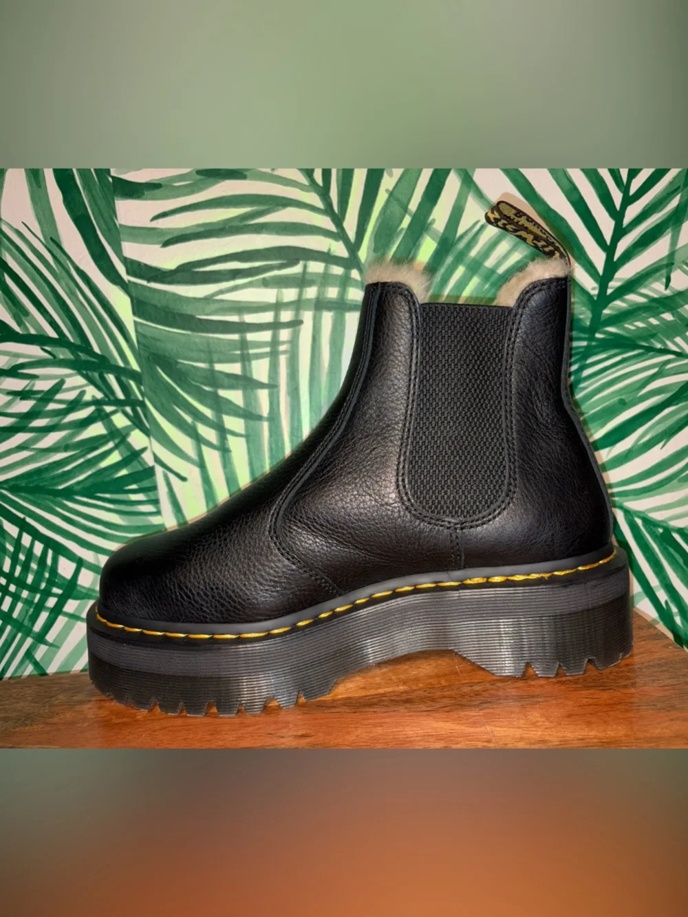 Dr. Martens Black Leather Faux Fur Lined Quad Platform Chelsea Boots Women’s 10